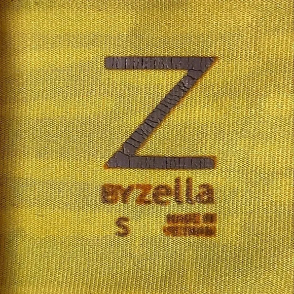 NWOT Zella activewear lime green and black striped cropped leggings Size Small - Picture 4 of 4